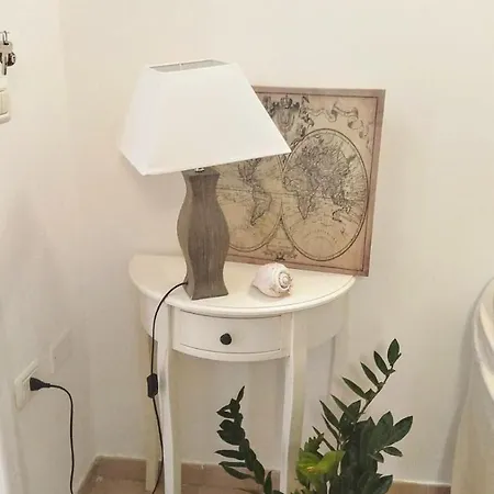 Libeccio House-relax E Stile A Due Passi Dal Mare 아볼라