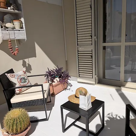 Libeccio House-relax E Stile A Due Passi Dal Mare 펜션 *